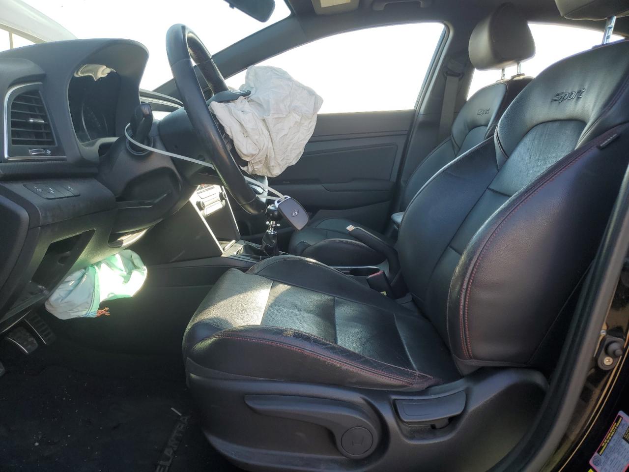 2018 Hyundai Elantra - Image 7