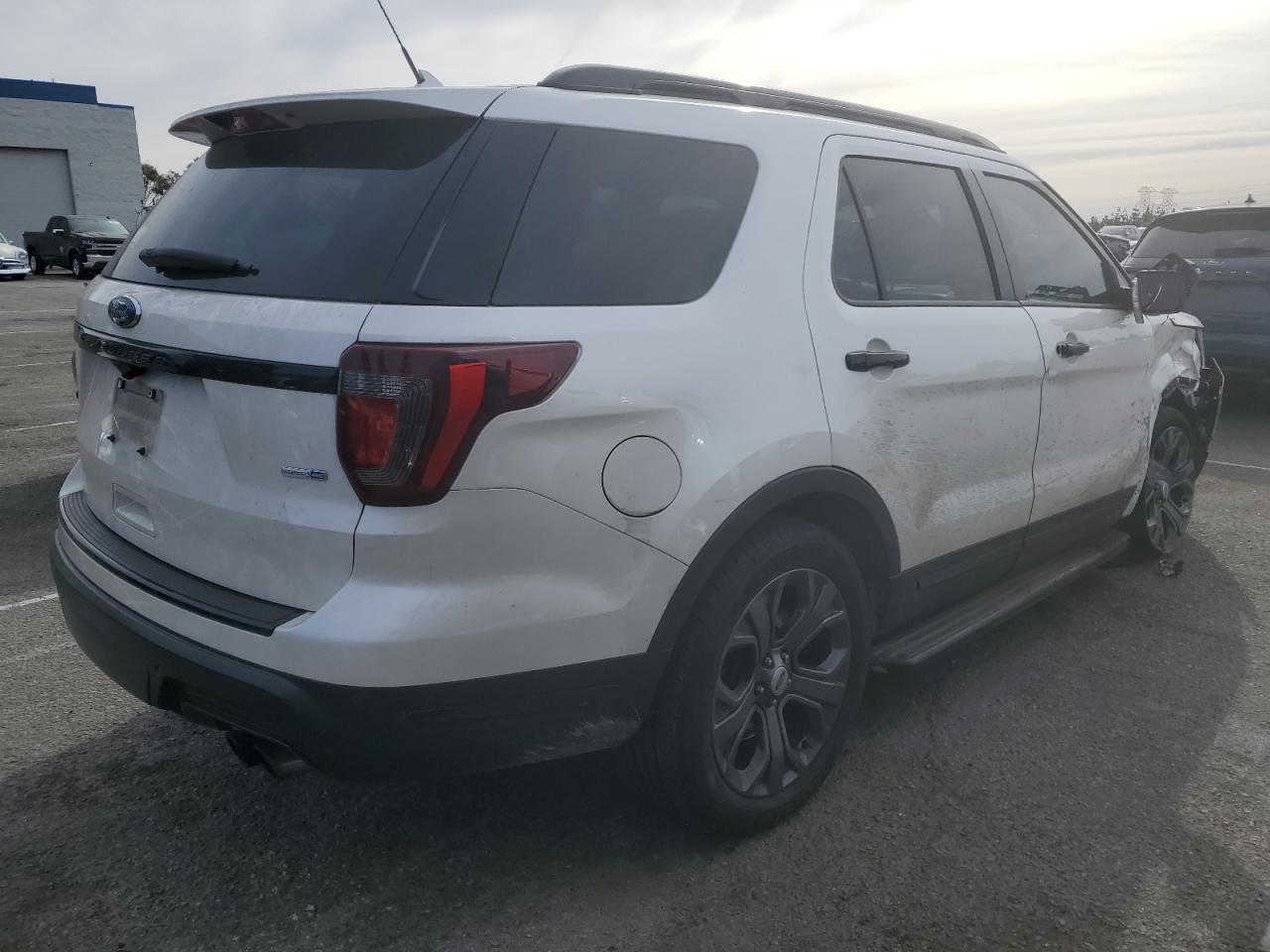 2018 Ford Explorer - Image 3