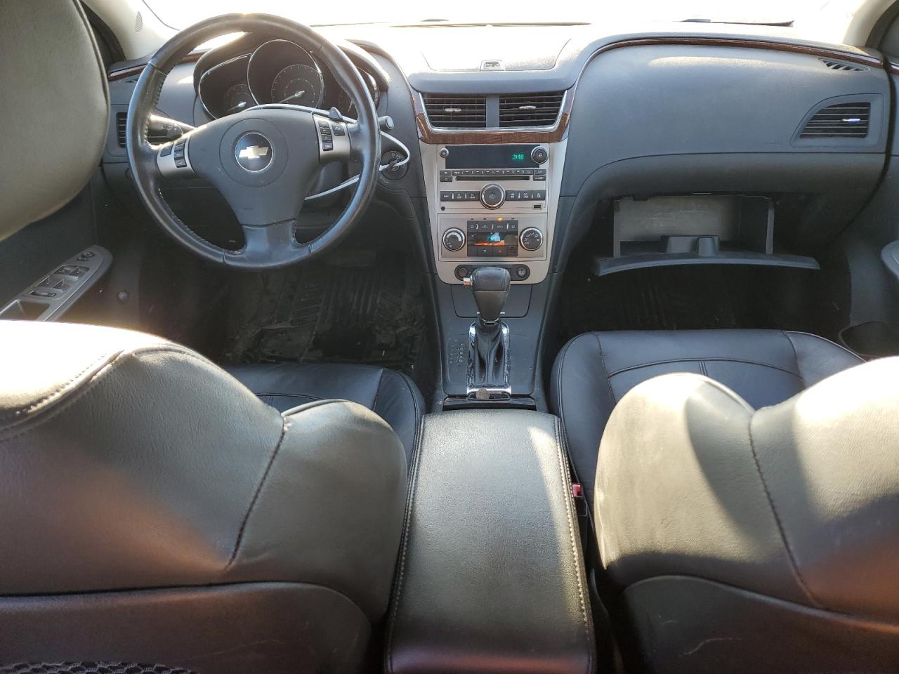 2010 Chevrolet Malibu - Image 8