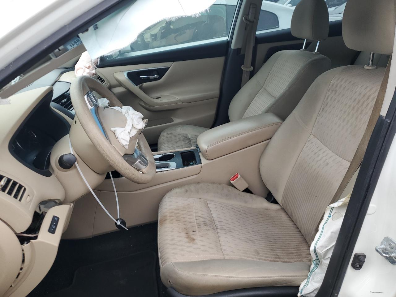 2017 Nissan Altima - Image 7