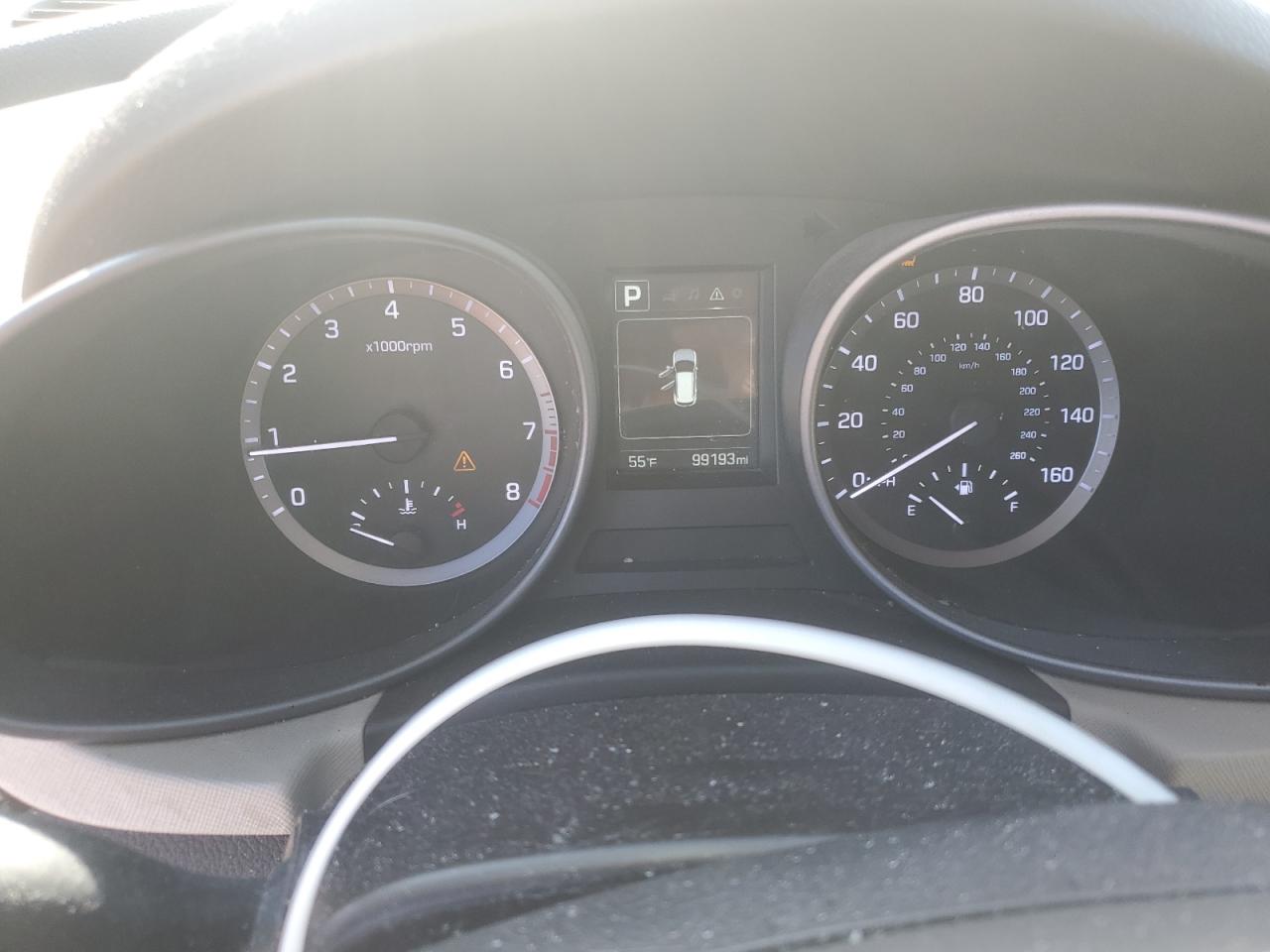 2018 Hyundai Santa Fe - Image 9