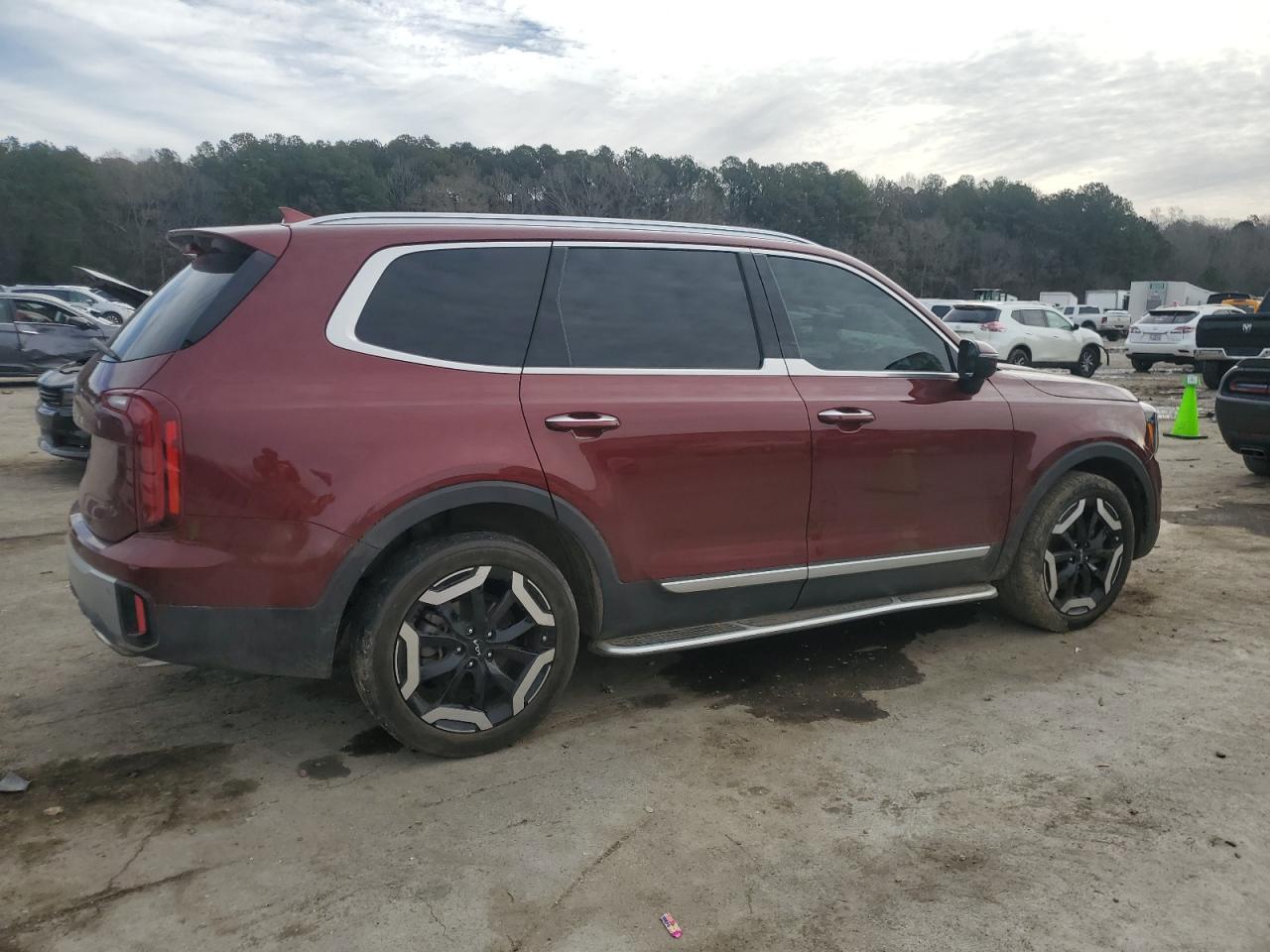 2023 Kia Telluride - Image 3