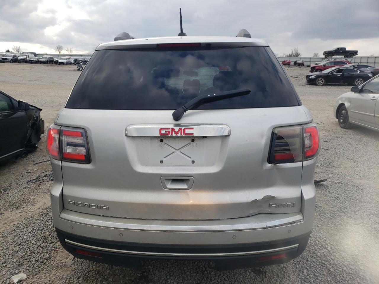 2016 GMC Acadia - Image 6