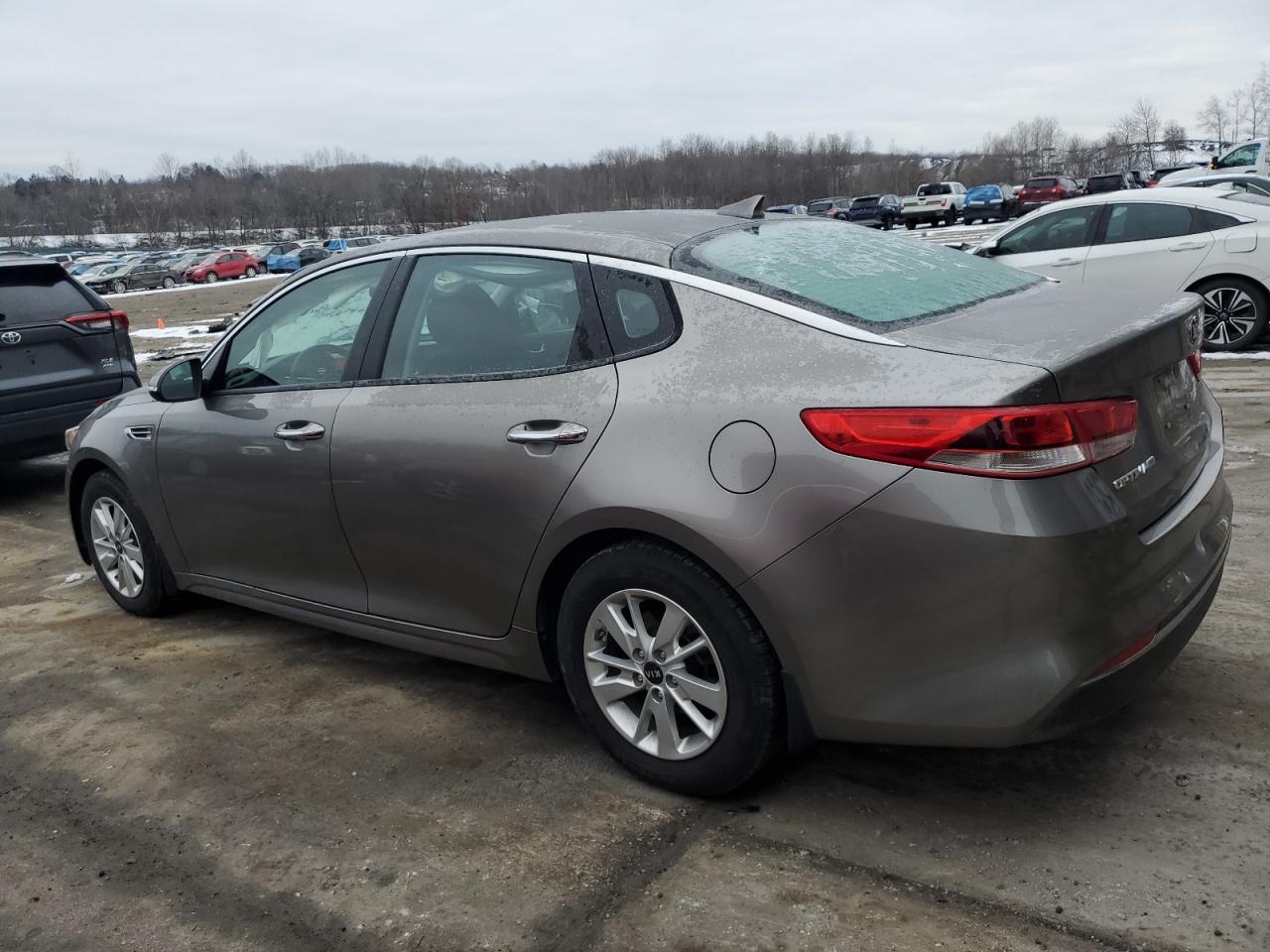 VIN 5XXGT4L39GG105955 2016 KIA OPTIMA no.2