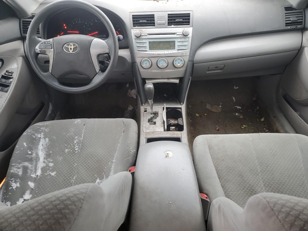 2009 Toyota Camry - Image 8