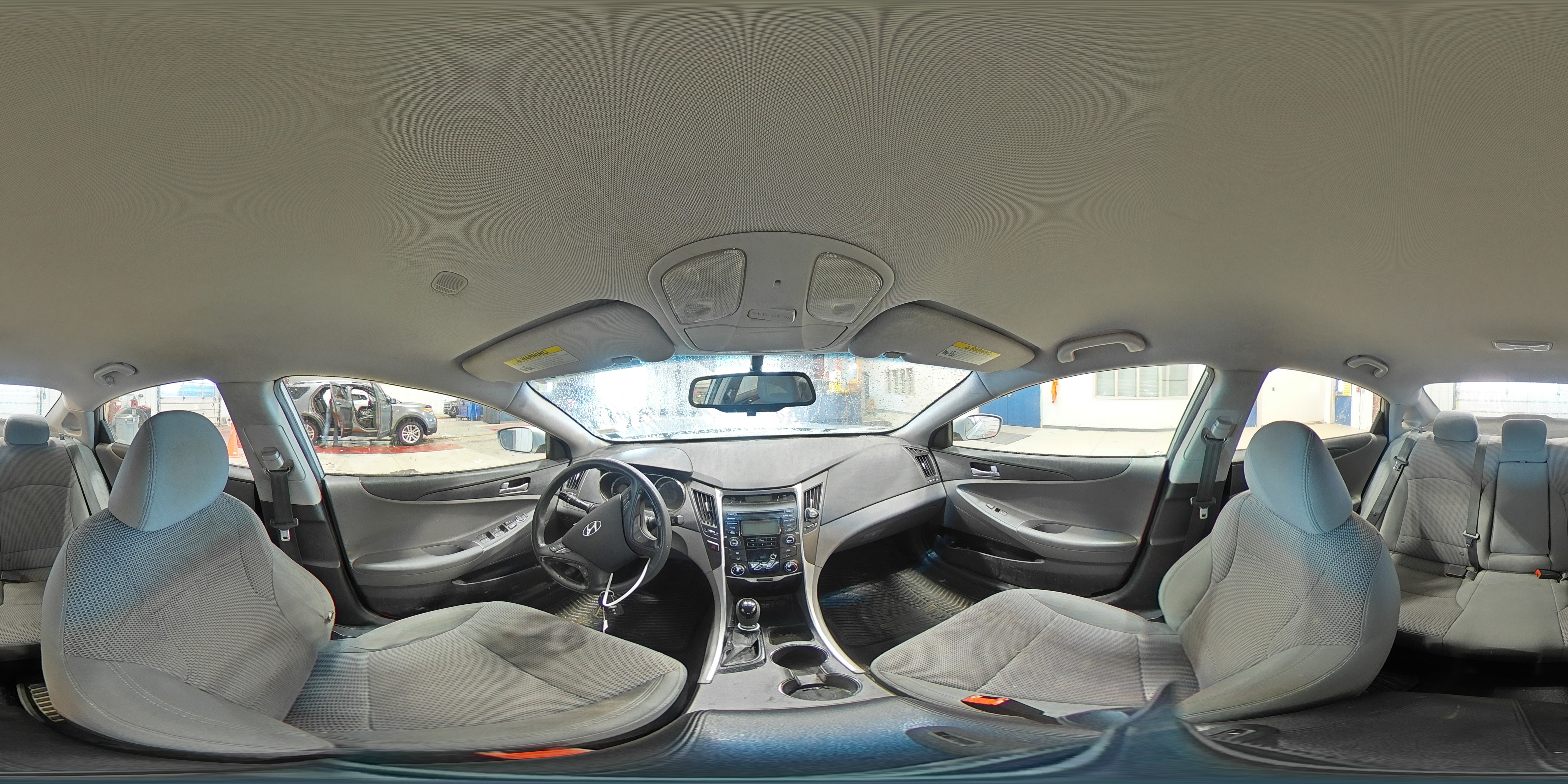 2013 Hyundai Sonata - Image 13