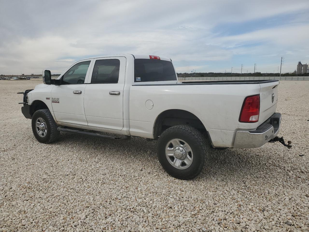 2017 RAM 2500 - Image 2