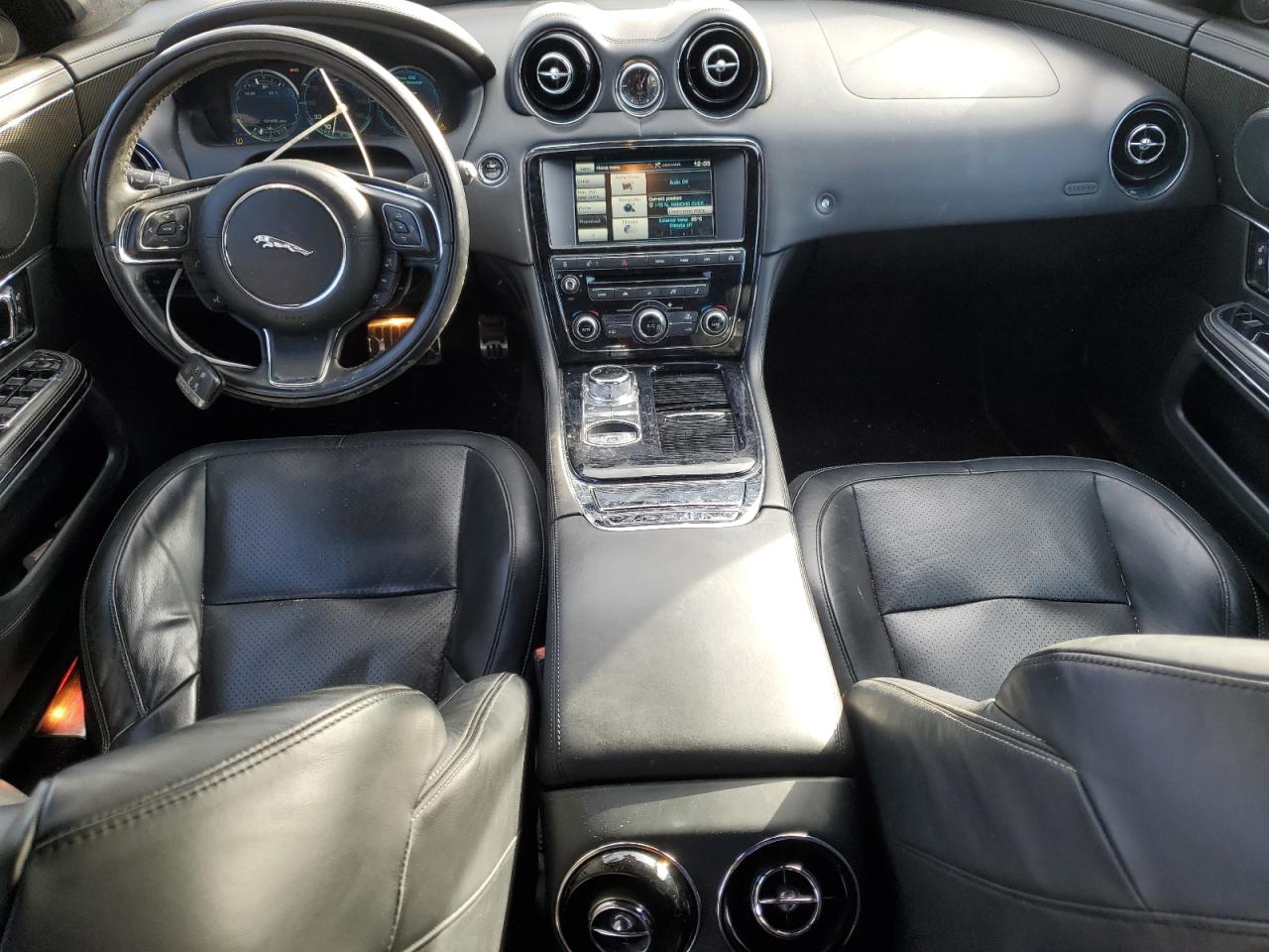 2015 Jaguar XJ - Image 8