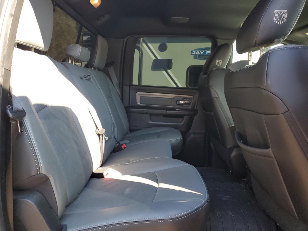 2017 RAM 2500 - Image 10