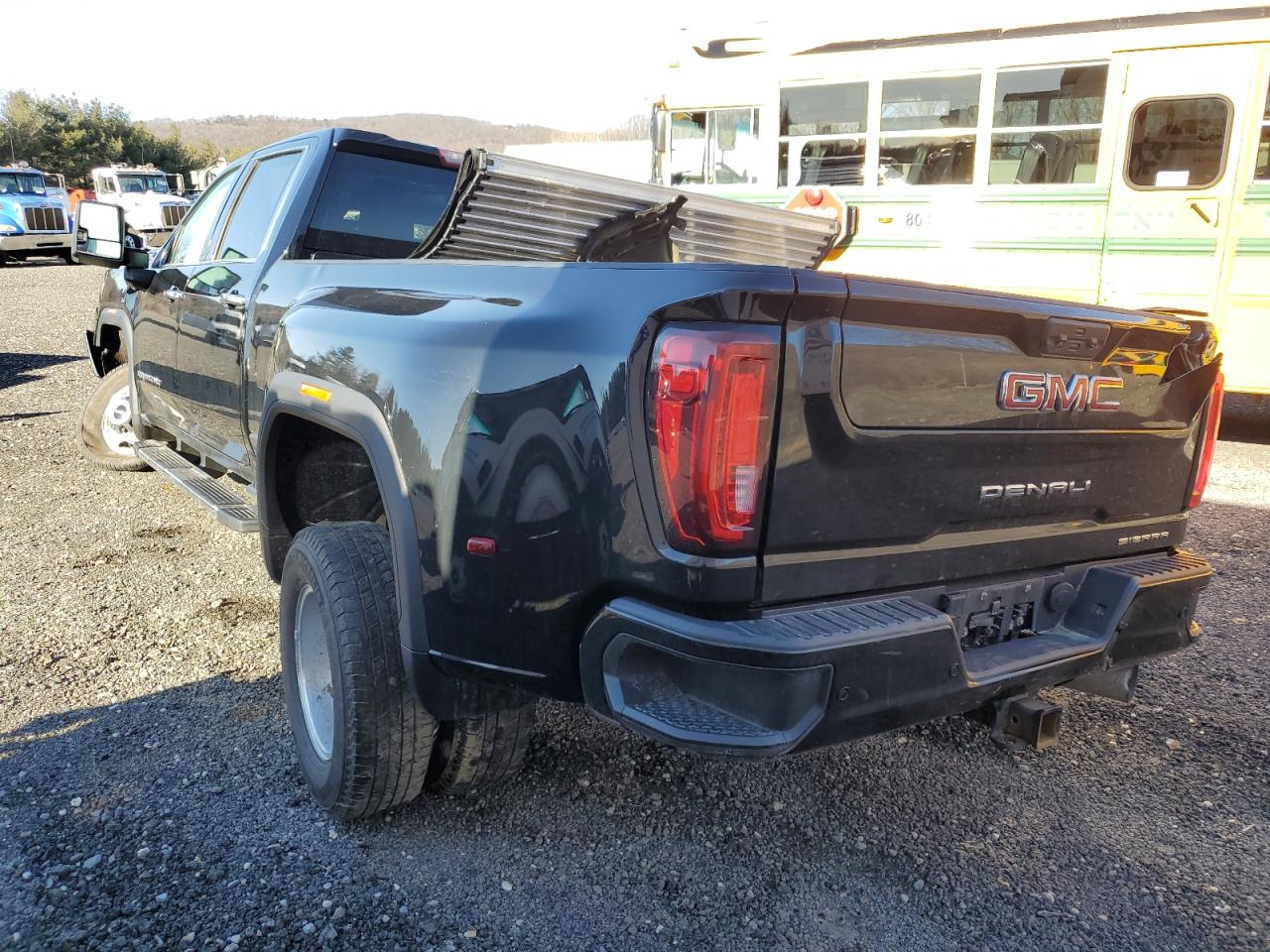 2020 GMC Sierra - Image 2