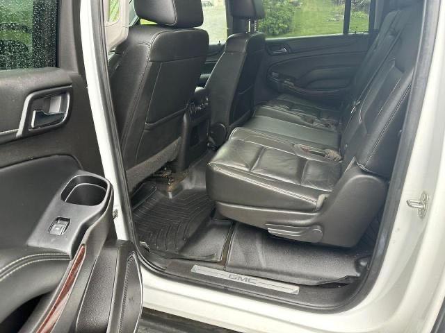 Parquets GMC YUKON 2017 Biały