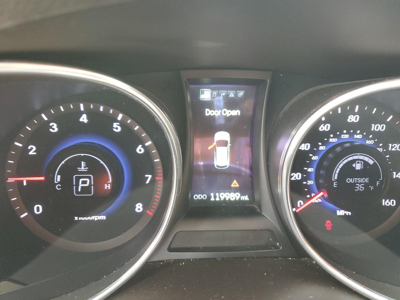 2014 Hyundai Santa Fe - Image 9