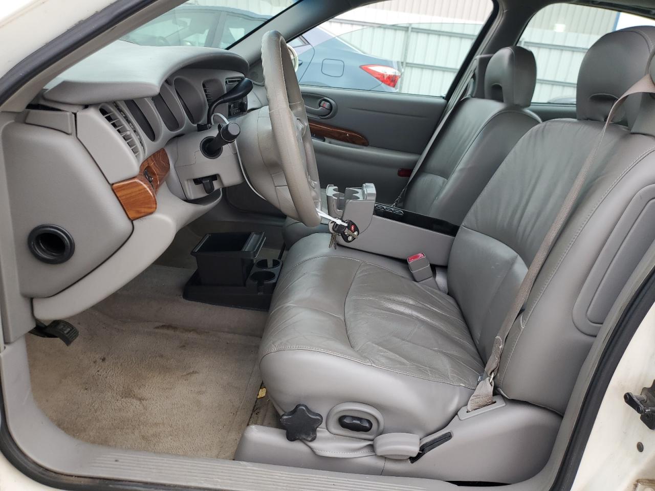 2002 Buick LeSabre - Image 7