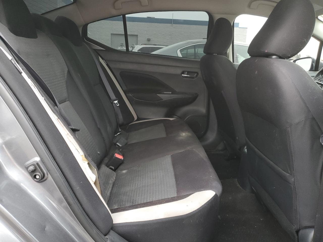 2021 Nissan Versa - Image 10
