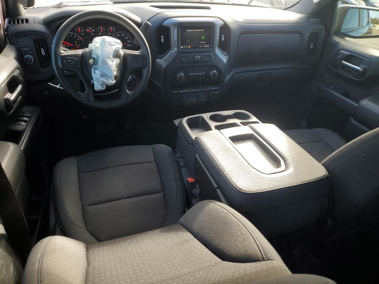 2022 Chevrolet Silverado - Image 8