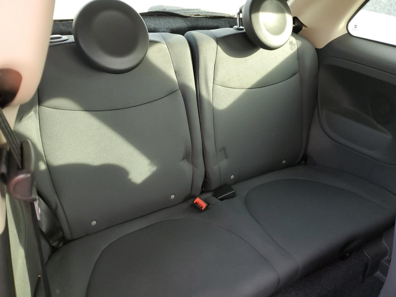 2012 Fiat 500 - Image 10
