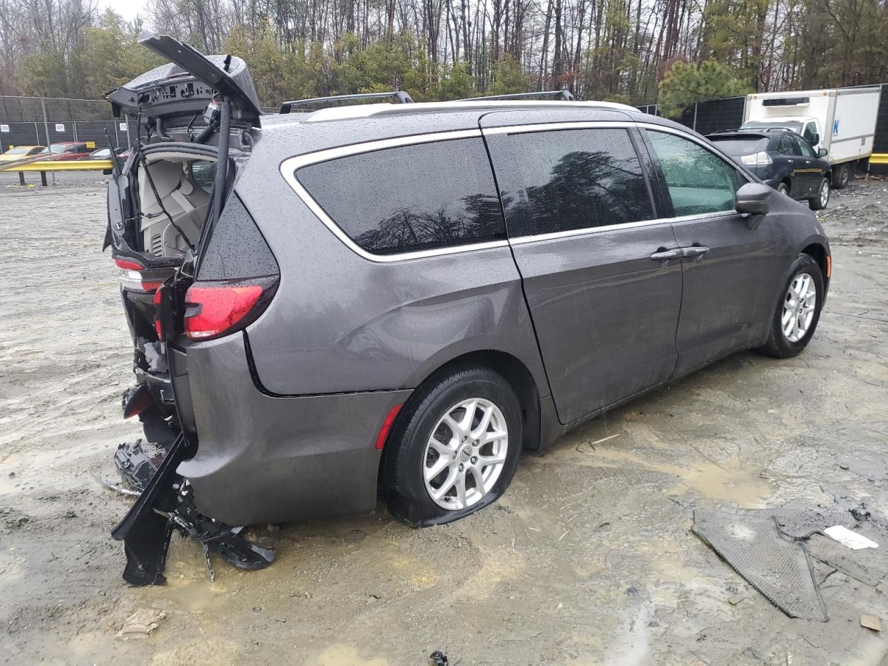 2021 Chrysler Pacifica - Image 3