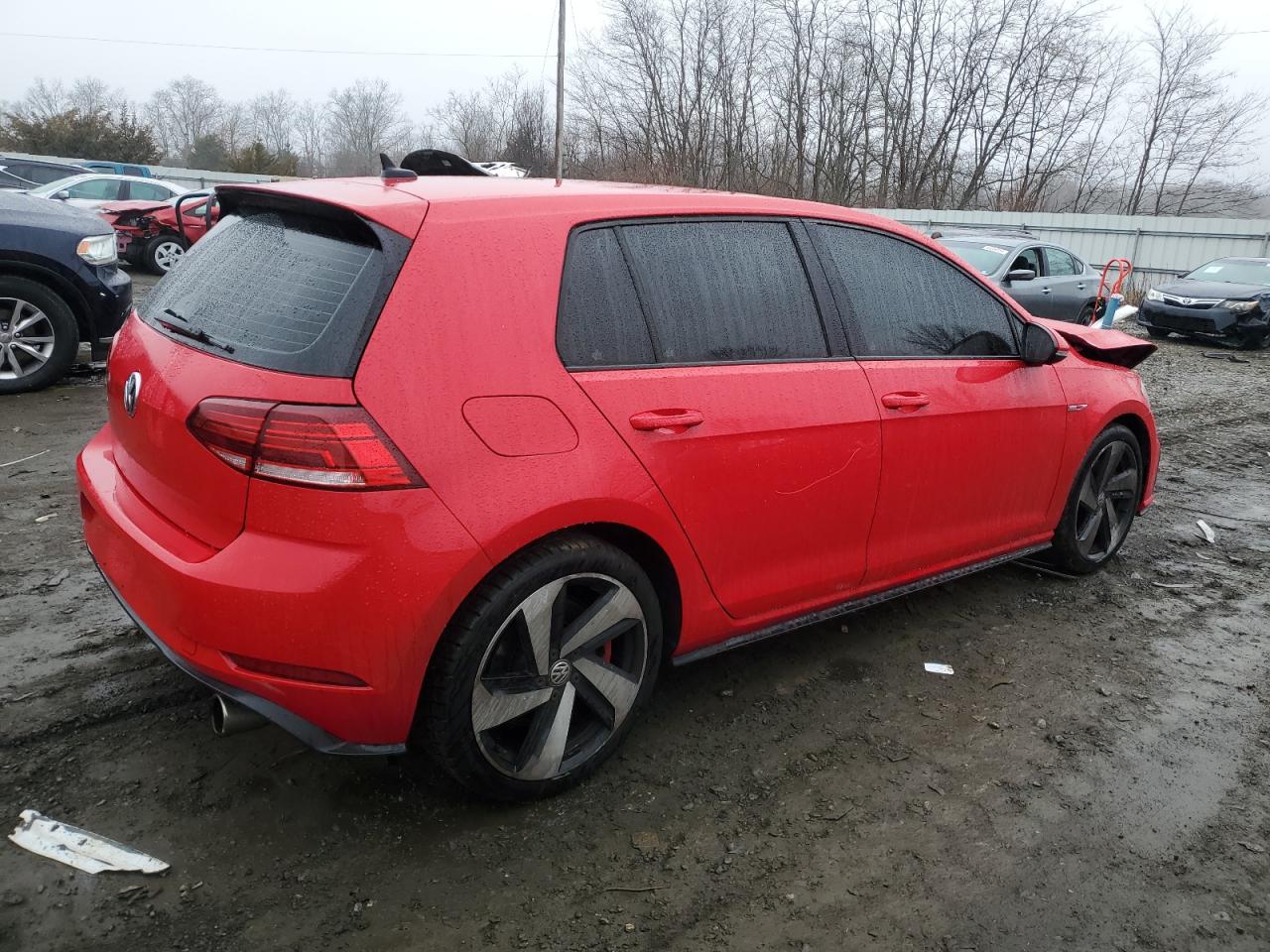 2020 Volkswagen GTI - Image 3