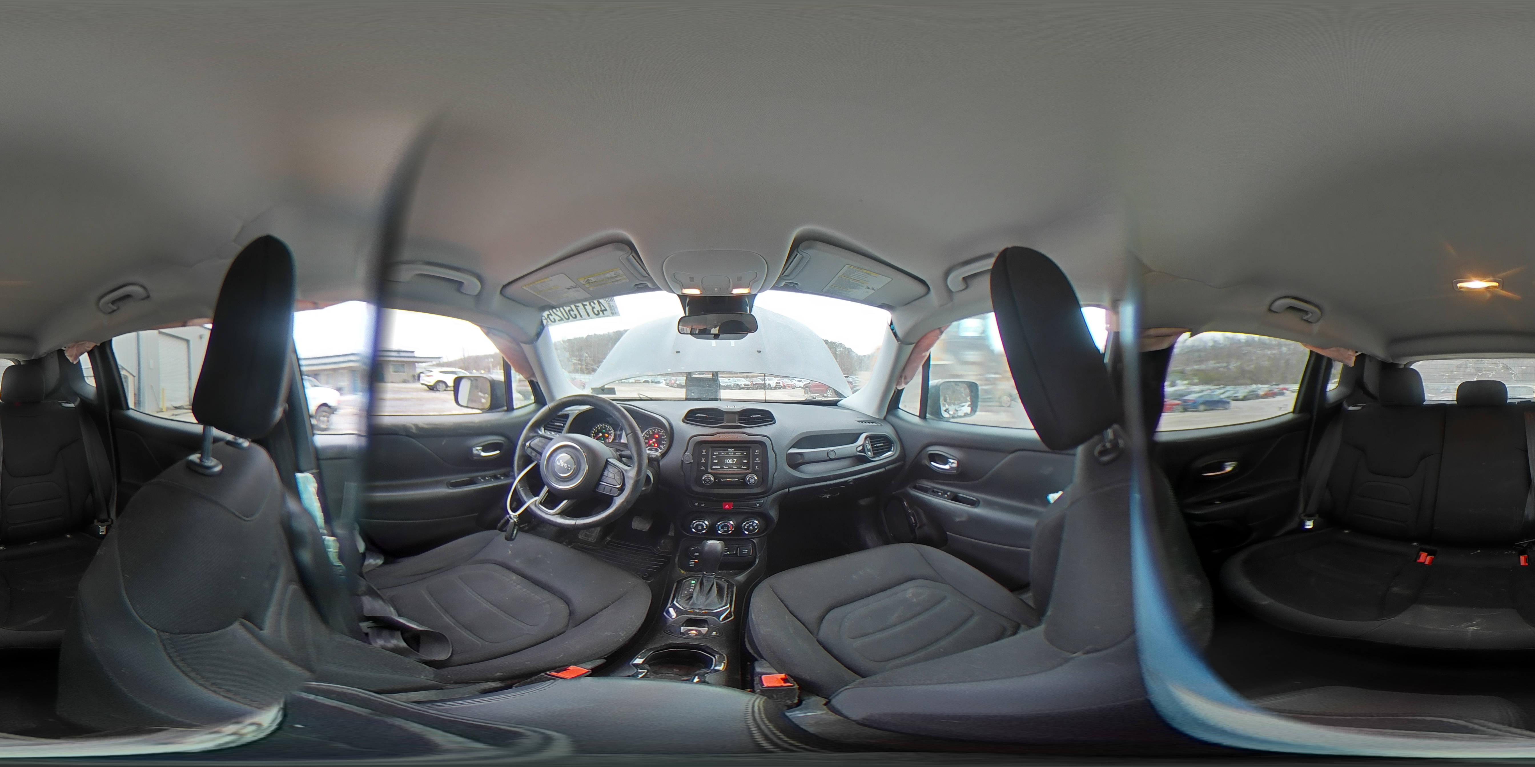 2017 Jeep Renegade - Image 13