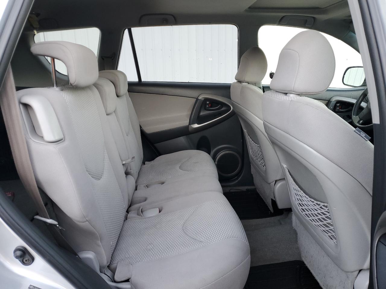 2006 Toyota RAV 4 - Image 11