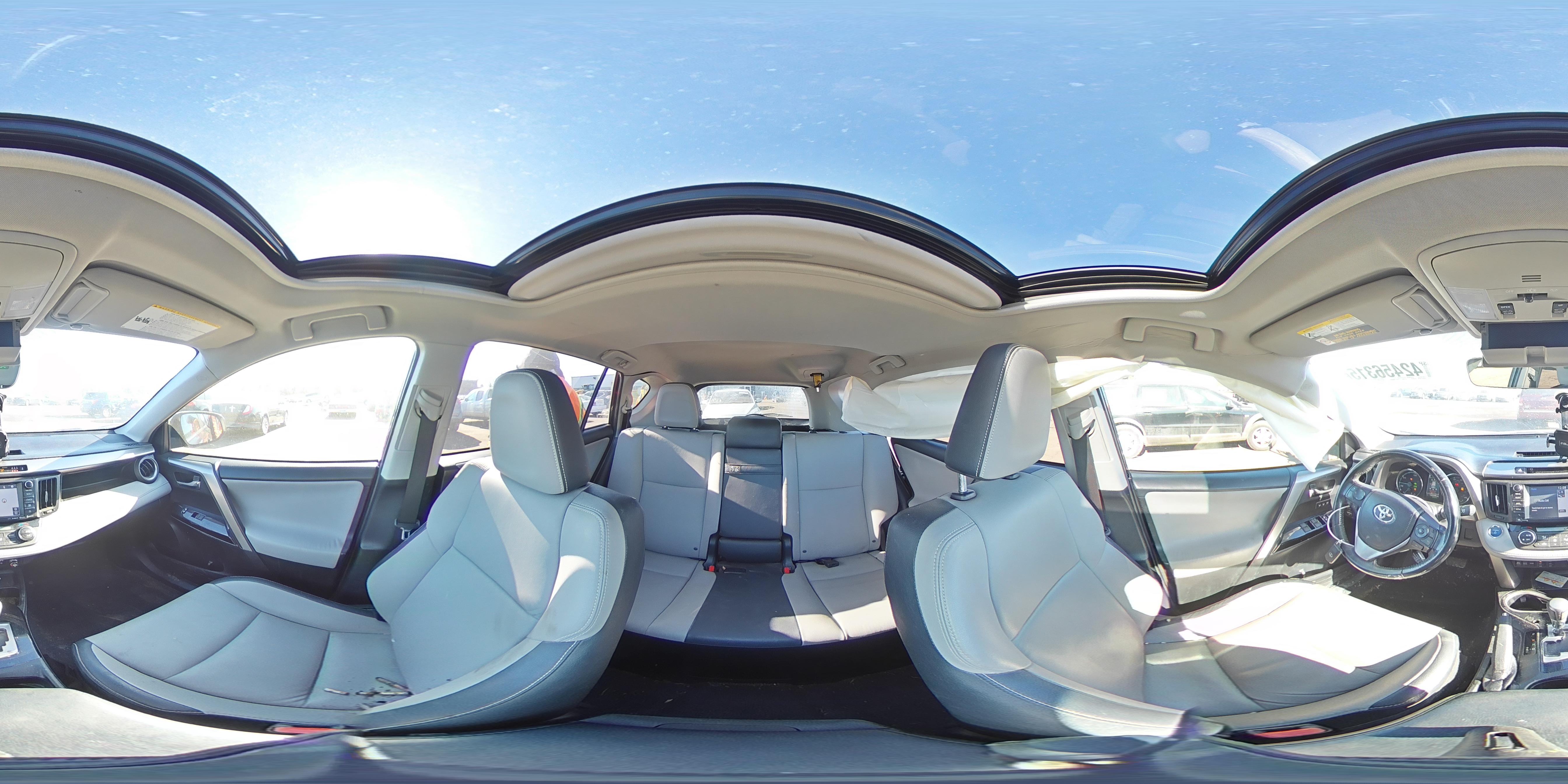 2017 Toyota RAV 4 - Image 14