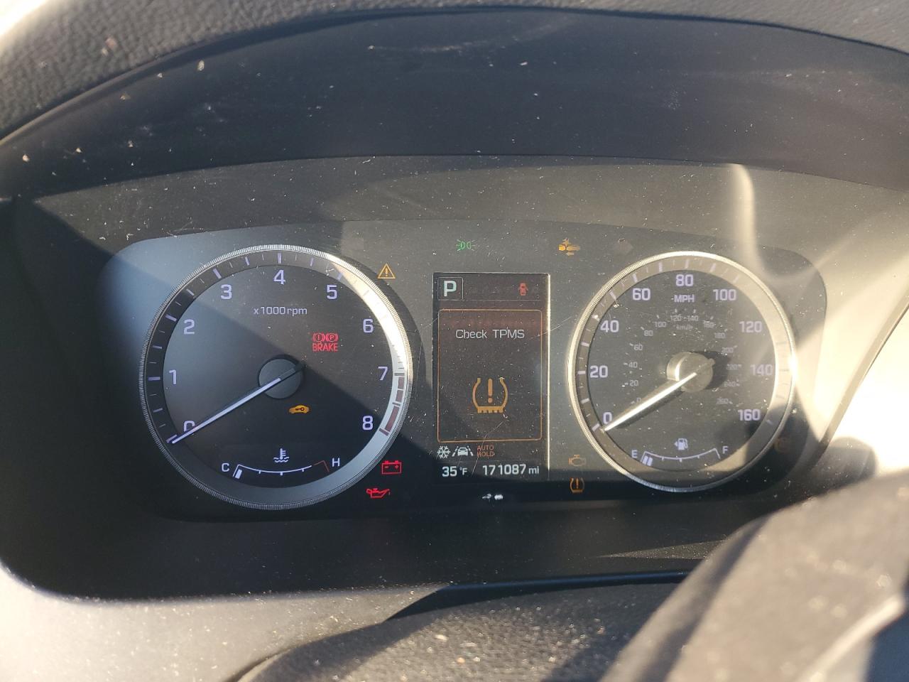2016 Hyundai Sonata - Image 9