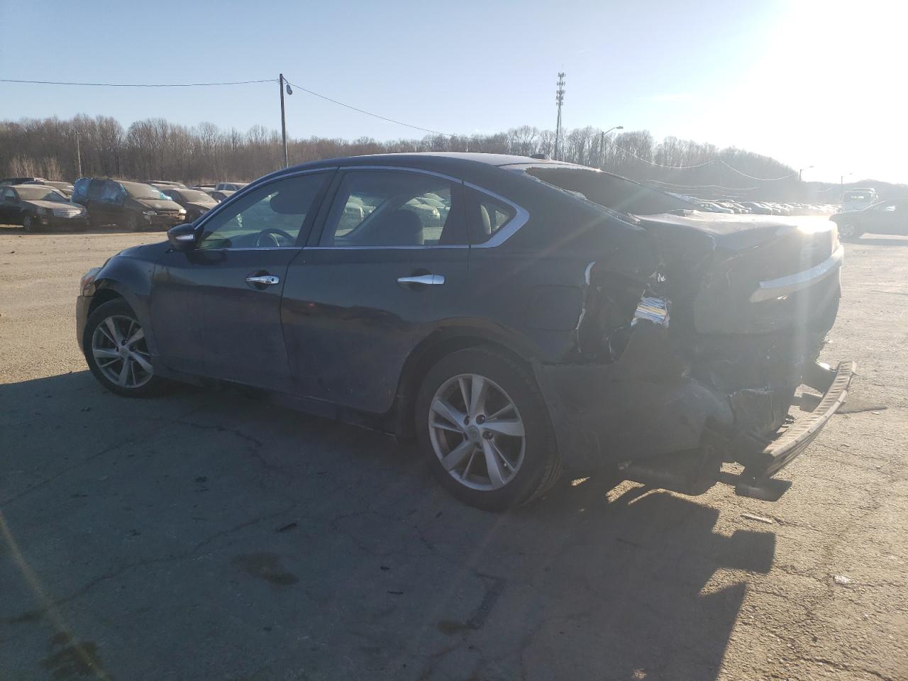 2015 Nissan Altima - Image 2