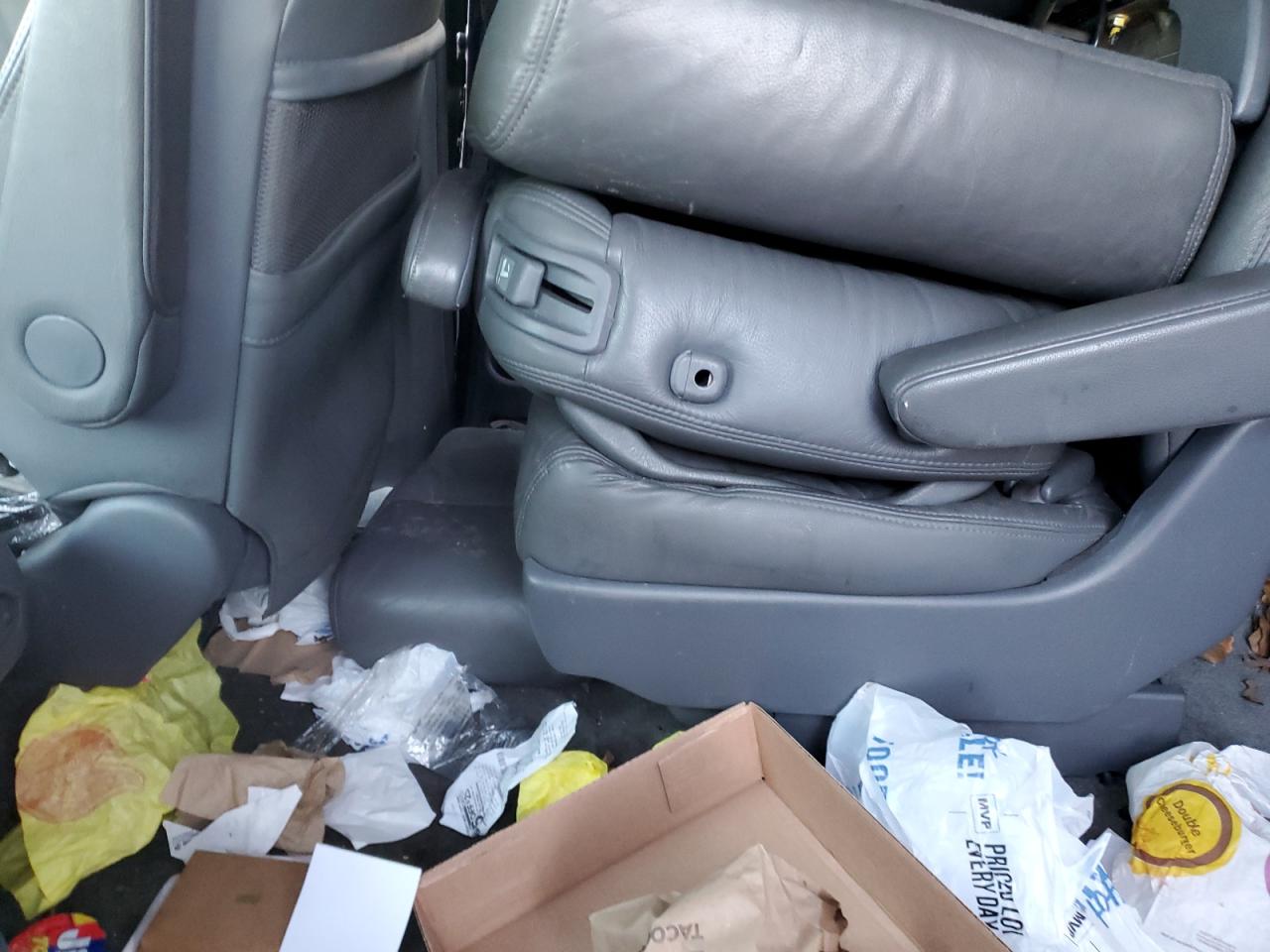 2006 Honda Odyssey - Image 12