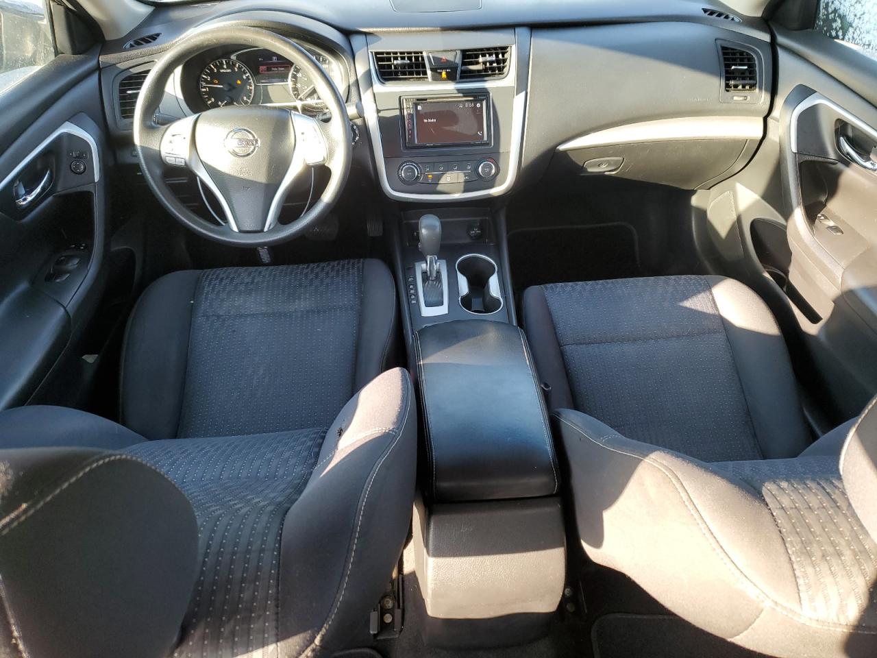 2016 Nissan Altima - Image 8