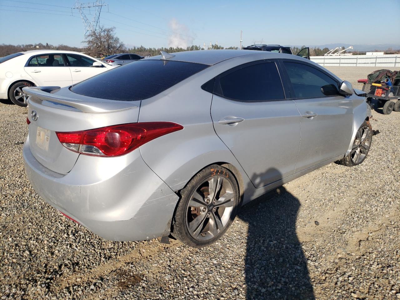 2012 Hyundai Elantra - Image 3