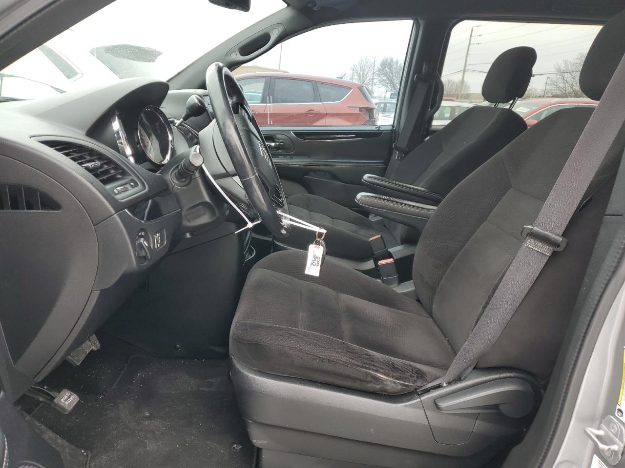 2014 Dodge Caravan - Image 7