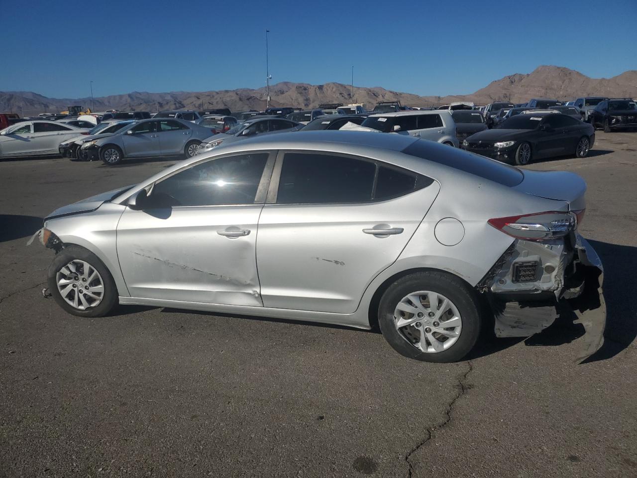 2018 Hyundai Elantra - Image 2