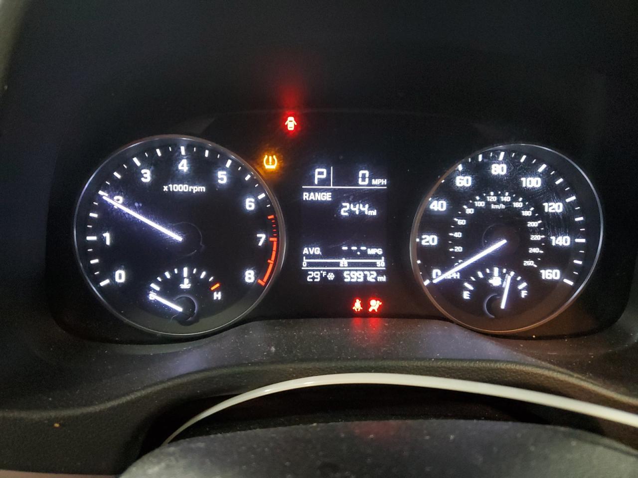2018 Hyundai Elantra - Image 9