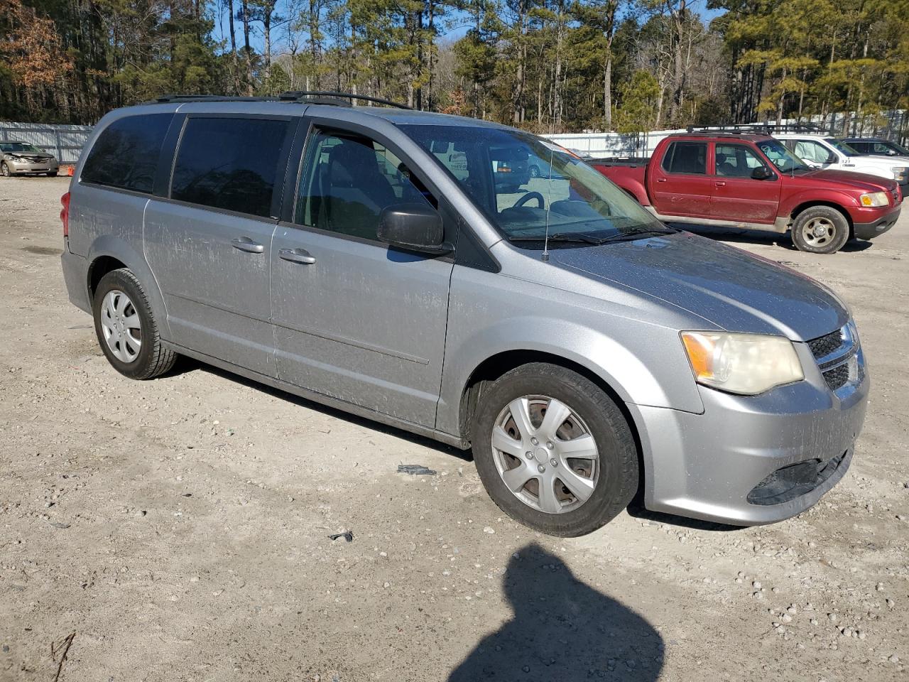 2013 Dodge Caravan - Image 4