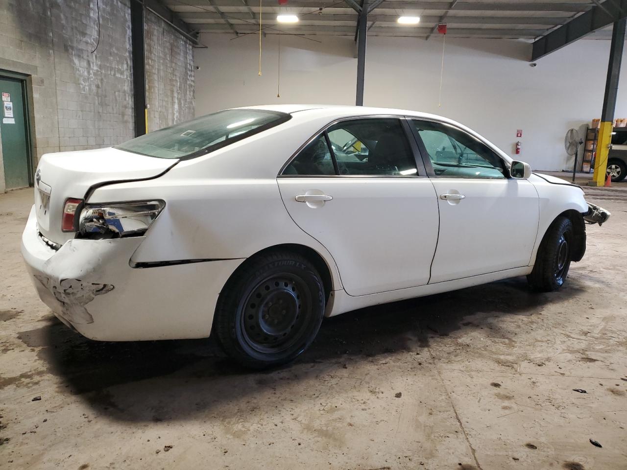 2009 Toyota Camry - Image 3