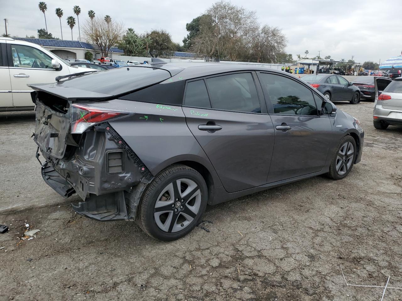 2016 Toyota Prius - Image 3