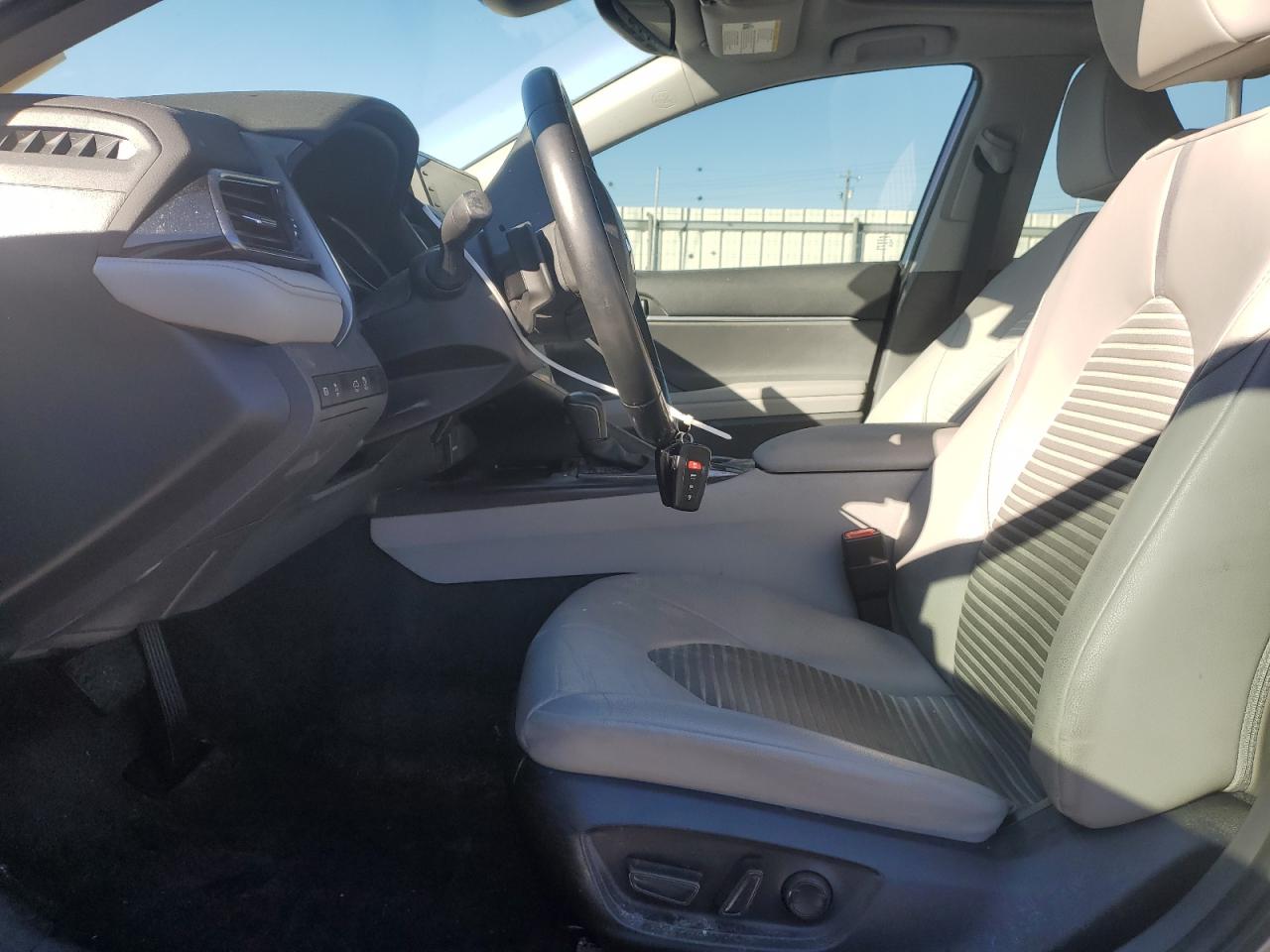 2023 Toyota Camry - Image 7