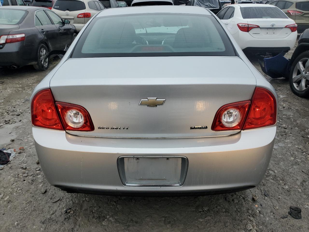 2011 Chevrolet Malibu - Image 6