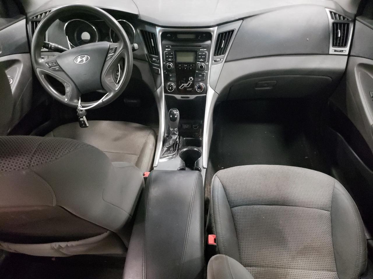 2011 Hyundai Sonata - Image 8