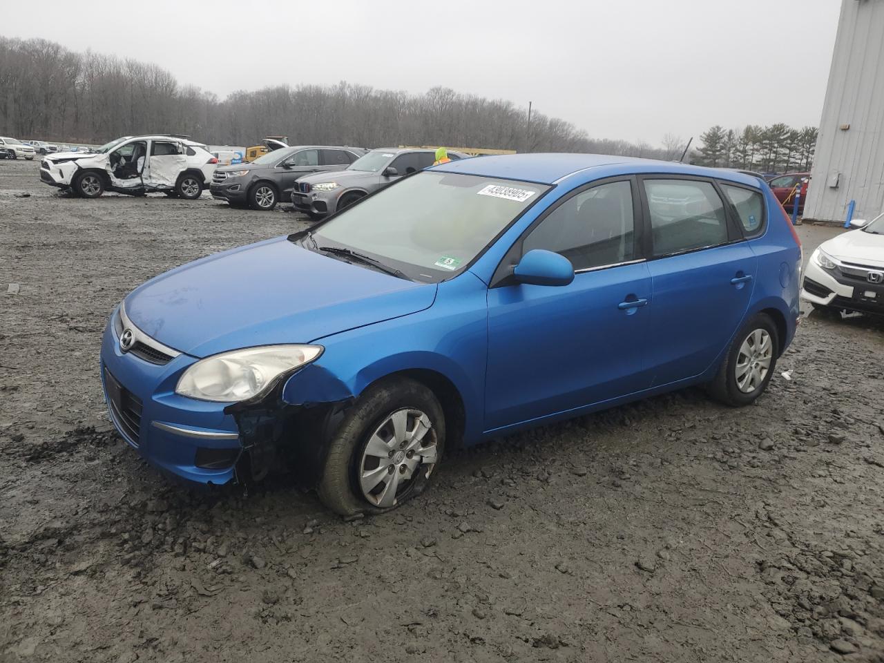 2010 Hyundai Elantra - Image 1