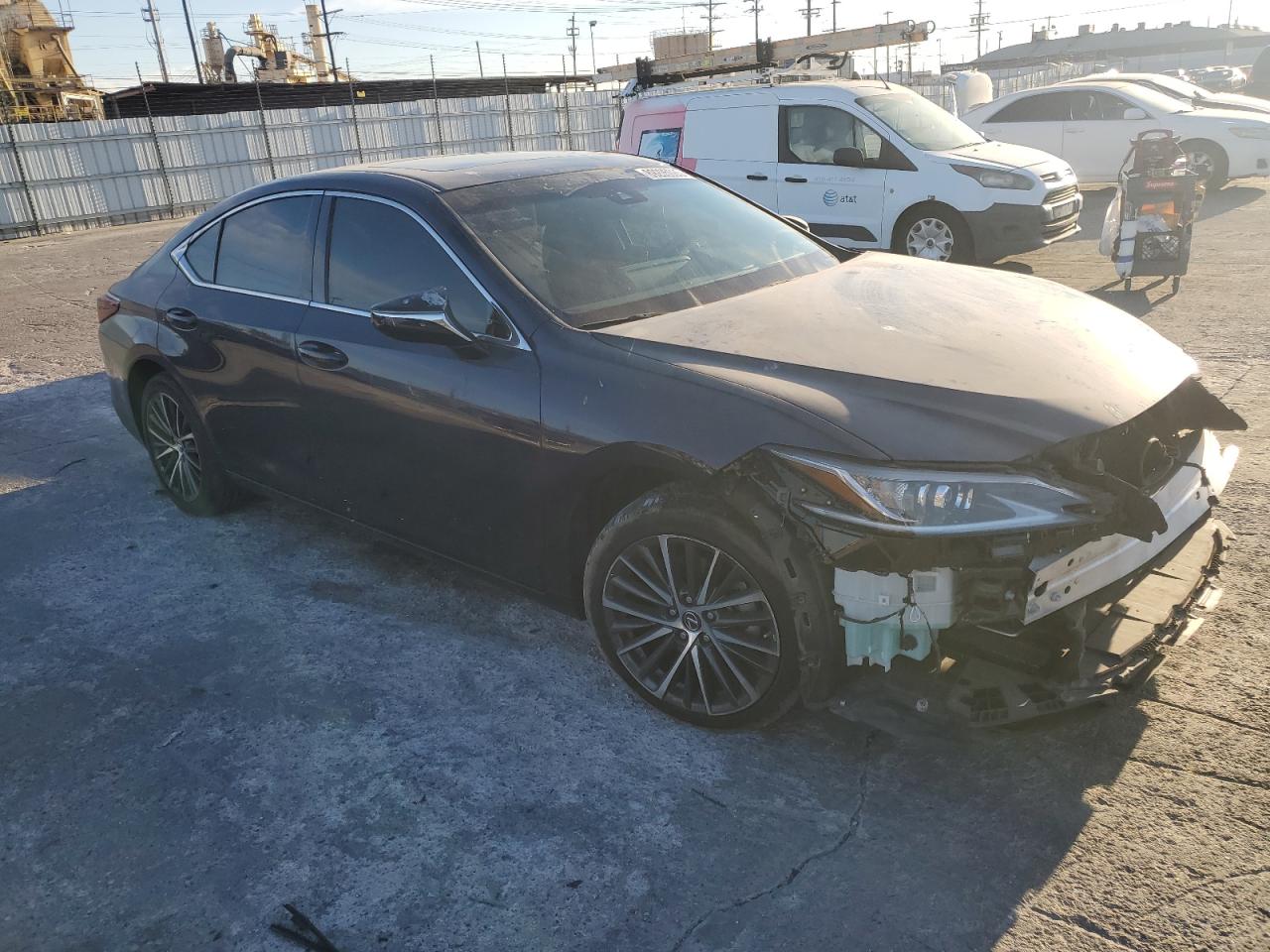 2022 Lexus ES - Image 4