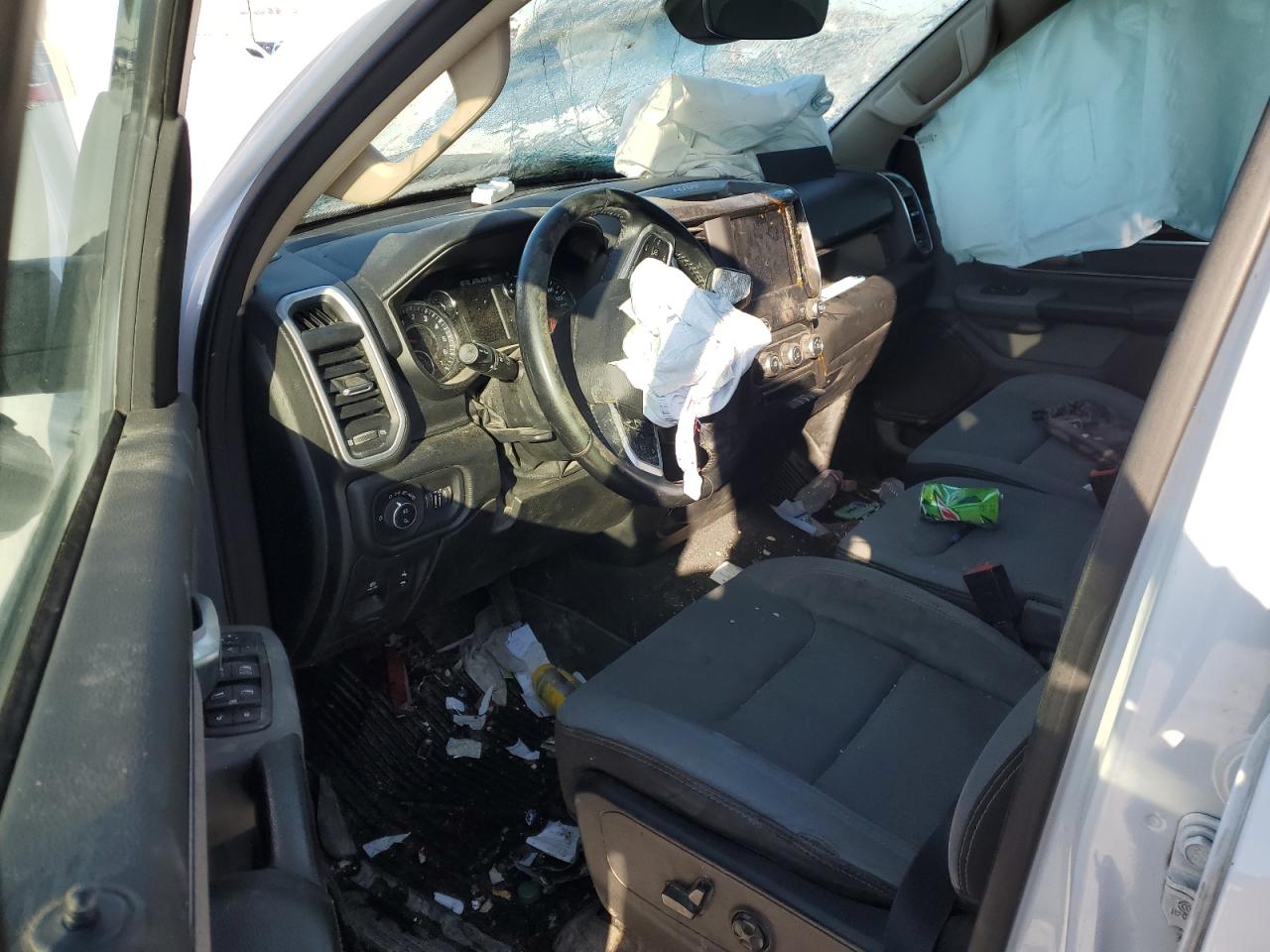 2019 RAM 1500 - Image 8