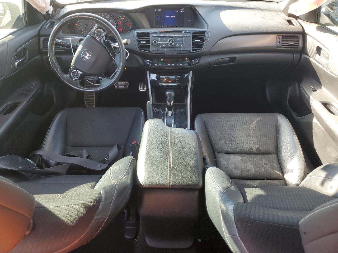 1HGCR2F51HA231885 HONDA ACCORD 2017