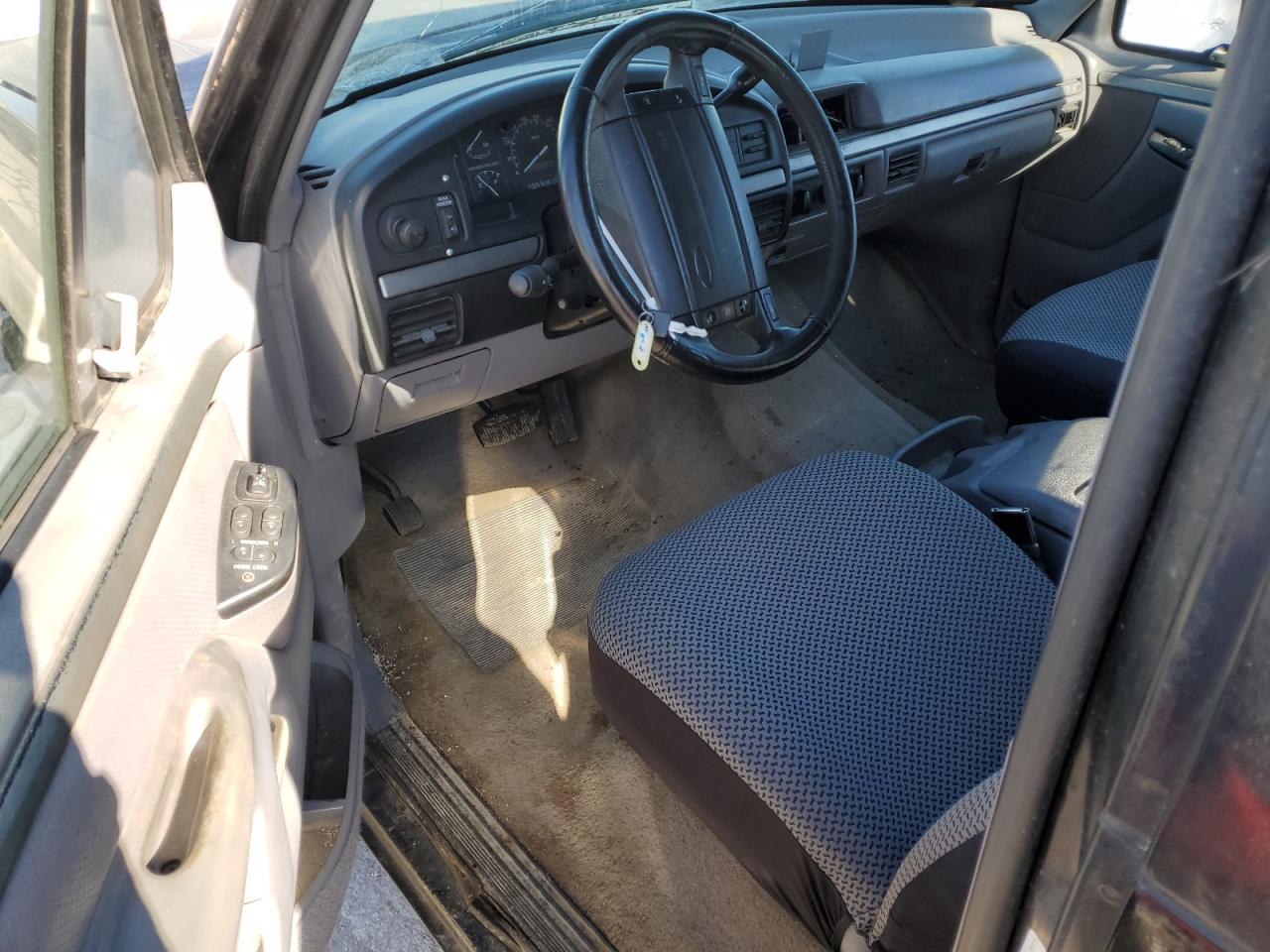 1994 Ford Bronco U100 VIN: 1FMEU15H2RLA87633 Lot: 42975525