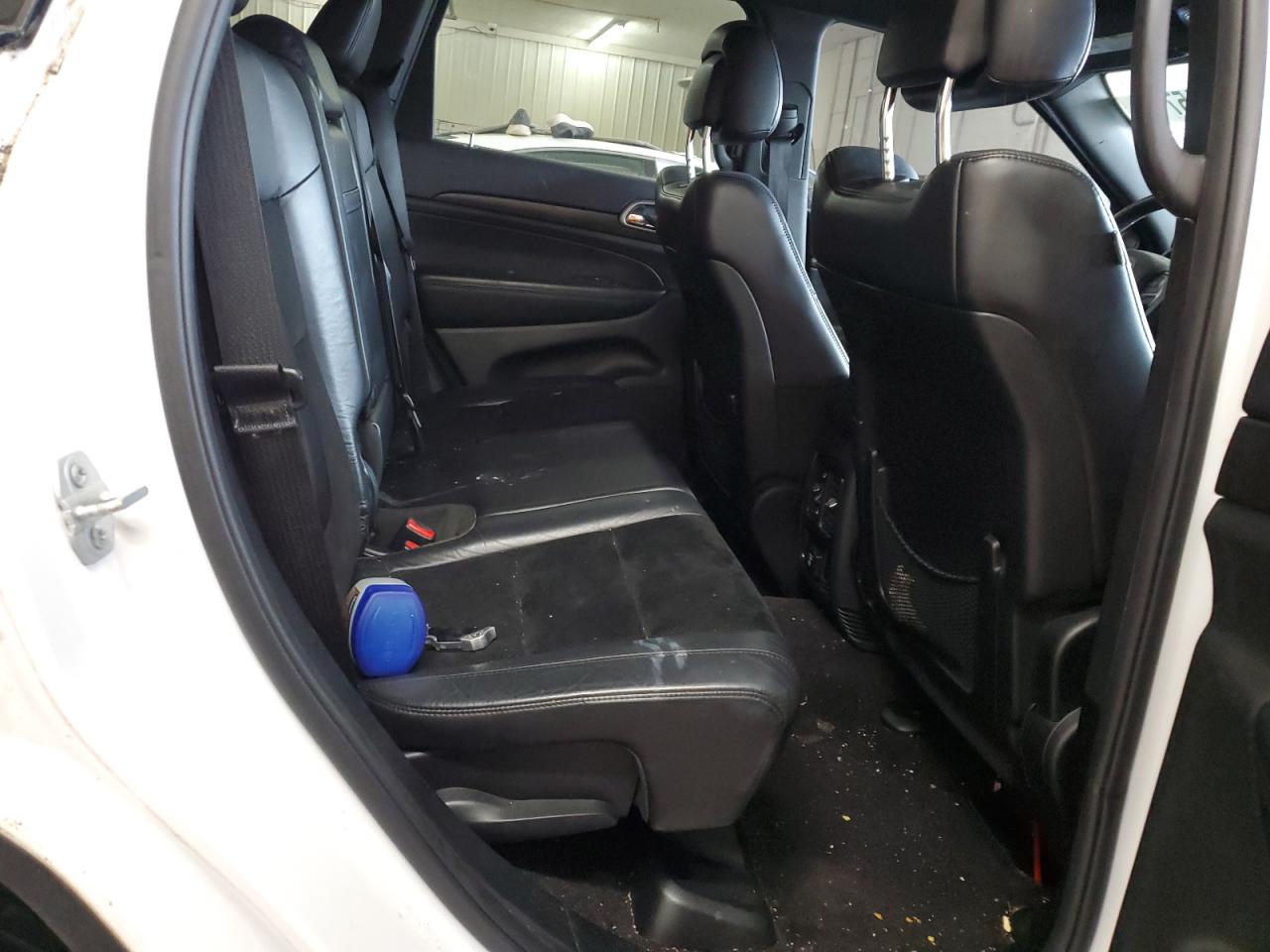 2018 Jeep Grand Cherokee - Image 11