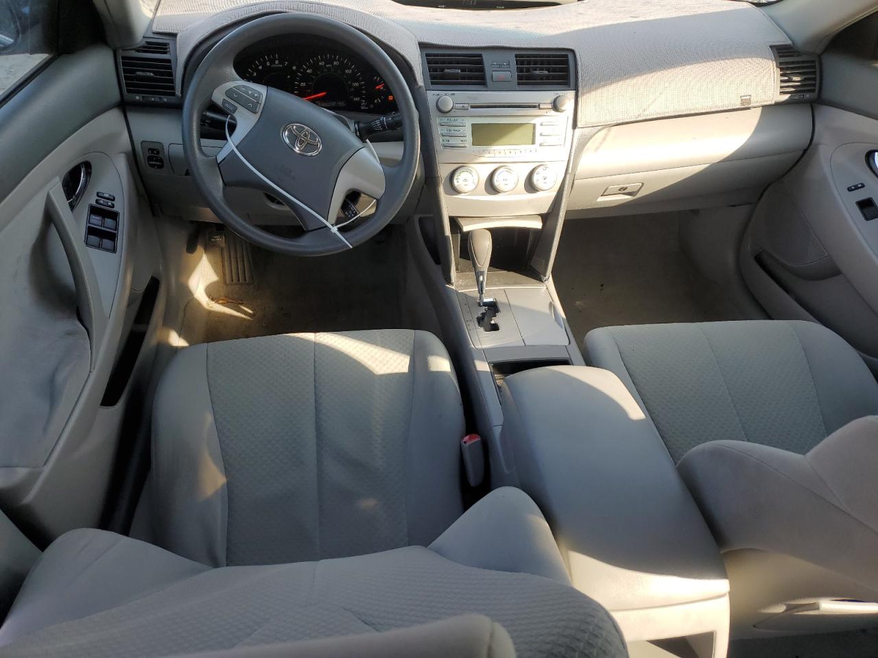 2009 Toyota Camry - Image 8