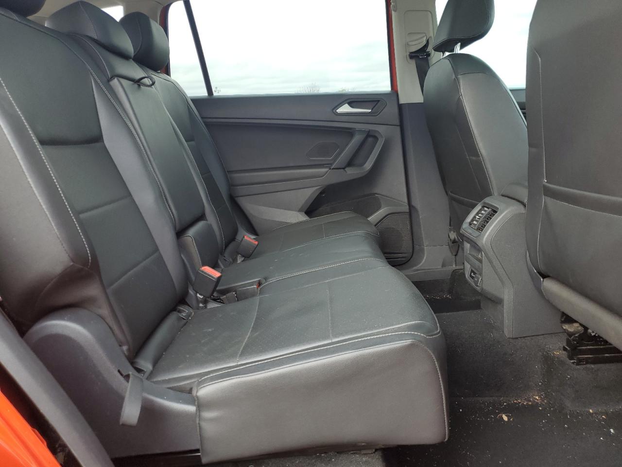 2019 Volkswagen Tiguan - Image 11