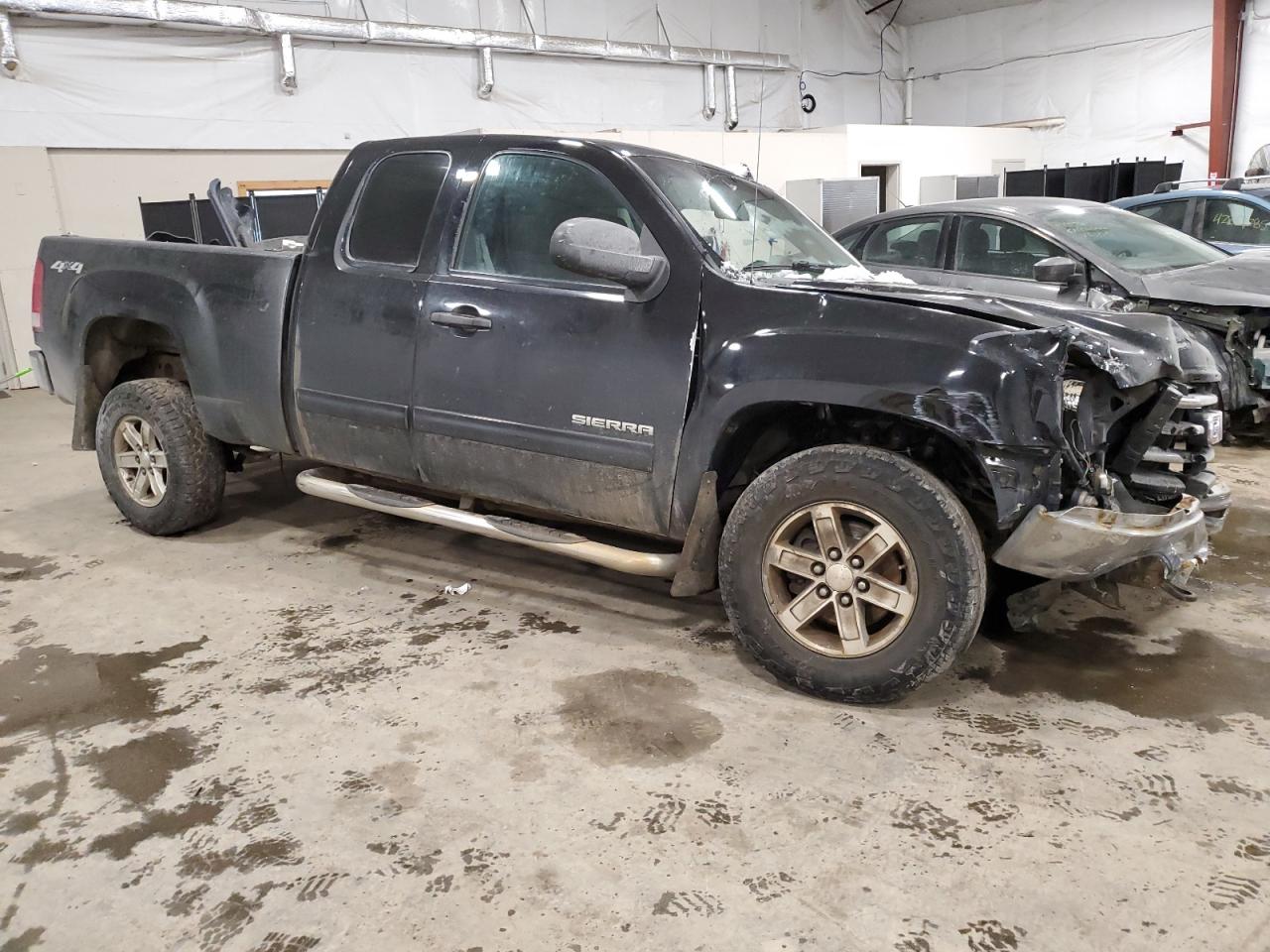 2013 GMC Sierra - Image 4
