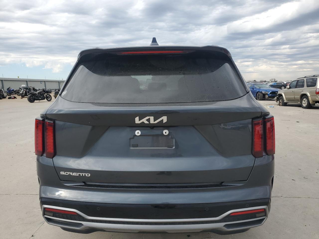 2023 Kia Sorento - Image 6