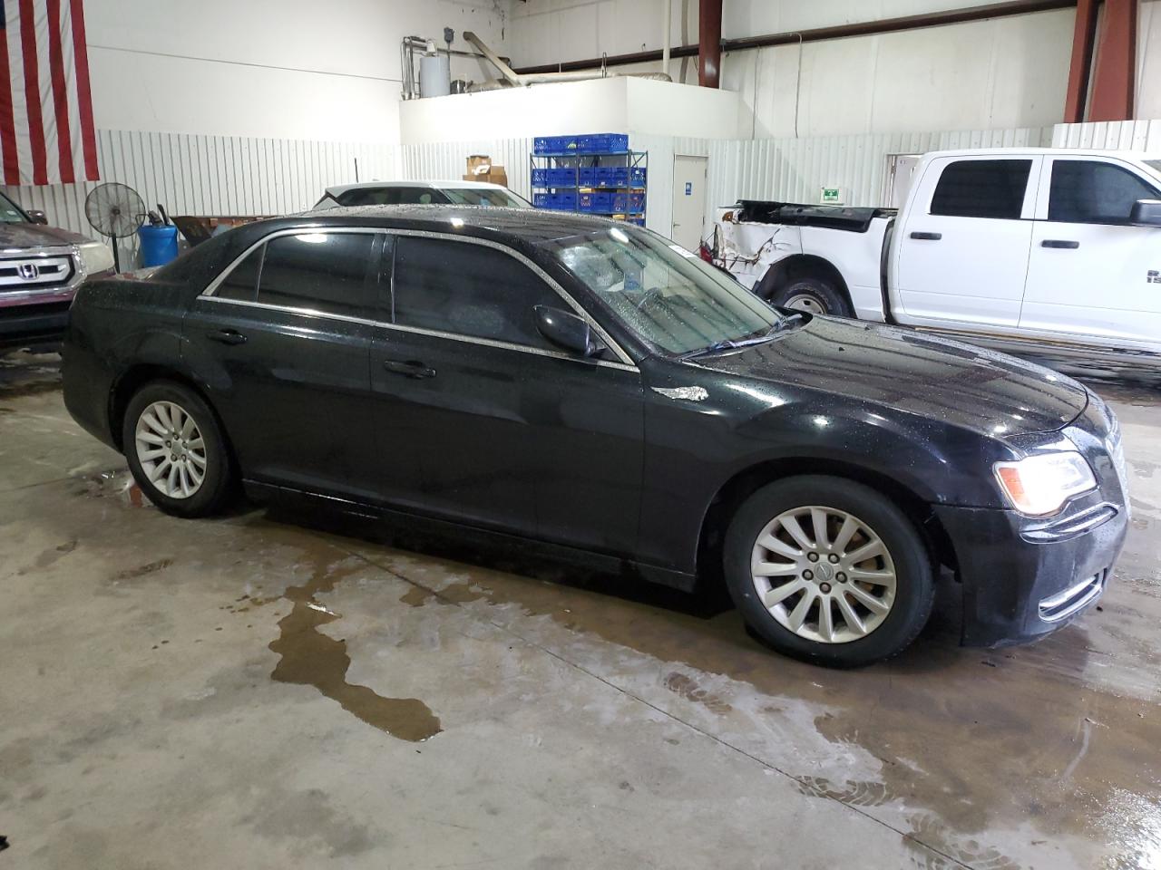 2012 Chrysler 300 - Image 4